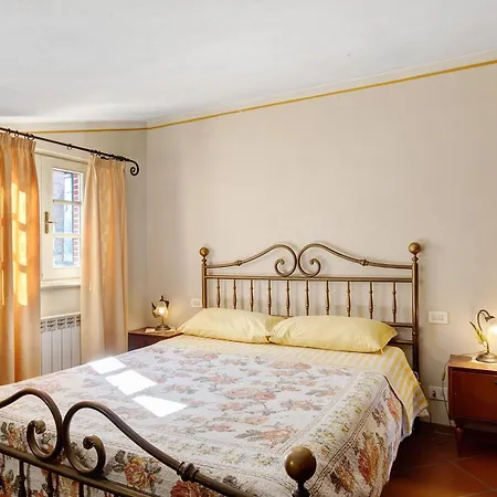 Apartment Emma E Adele House Marlia