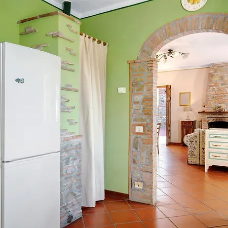 Apartment Emma E Adele House Marlia
